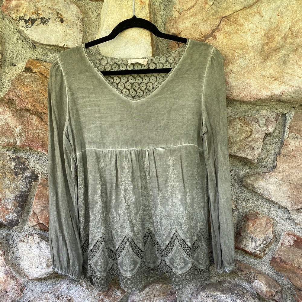 Boho Altar’d State blouse.